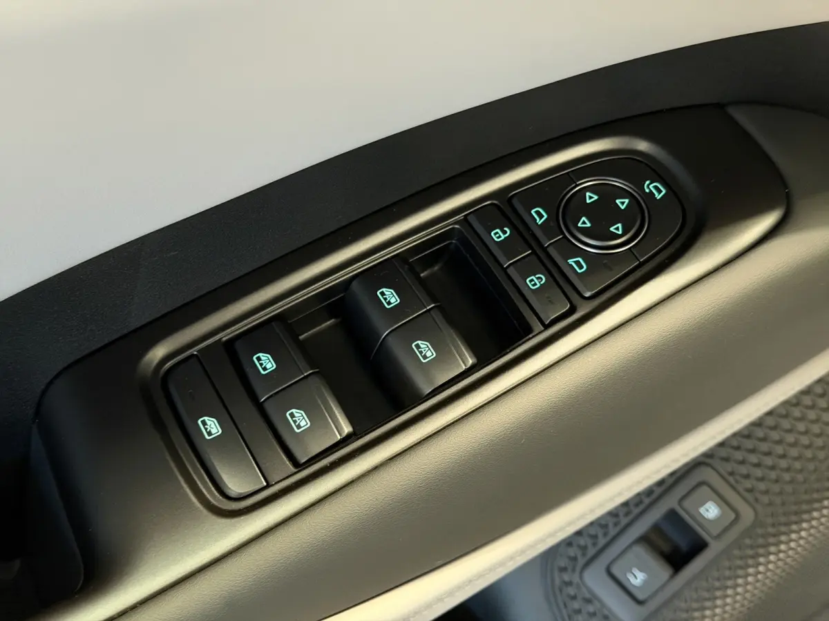 6 1.5 DM-i Comfort|Pano|360|19kWh|6 jr garantie|102km wltp
