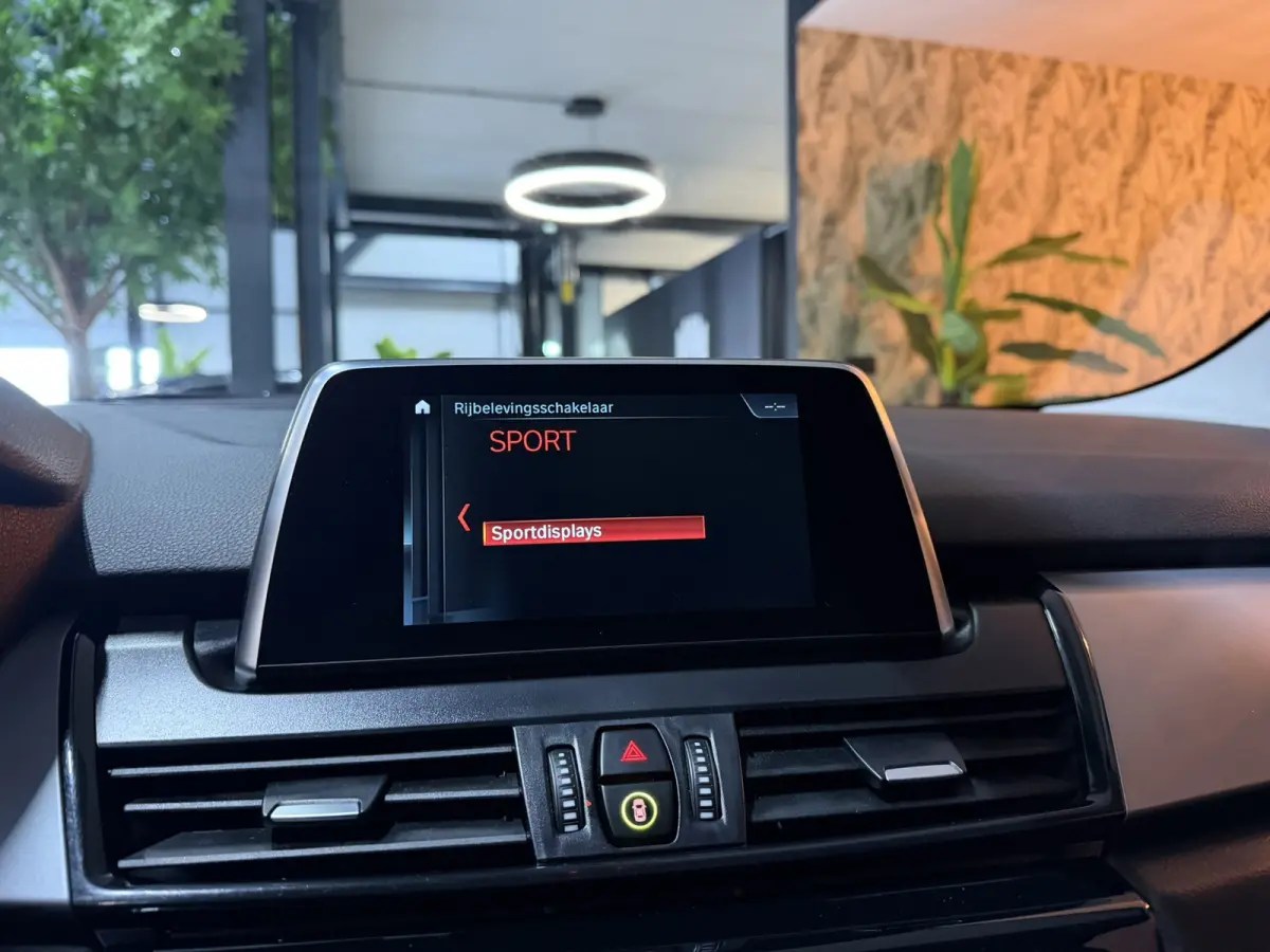 218i Executive Garantie|Elektrisch Achterklep|LED|Navi|Cruise|PDC|Rijklaar