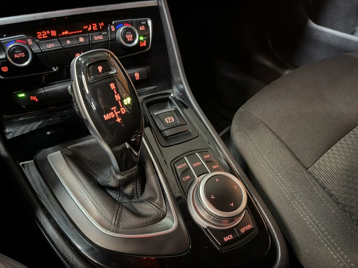 218i Executive Garantie|Elektrisch Achterklep|LED|Navi|Cruise|PDC|Rijklaar