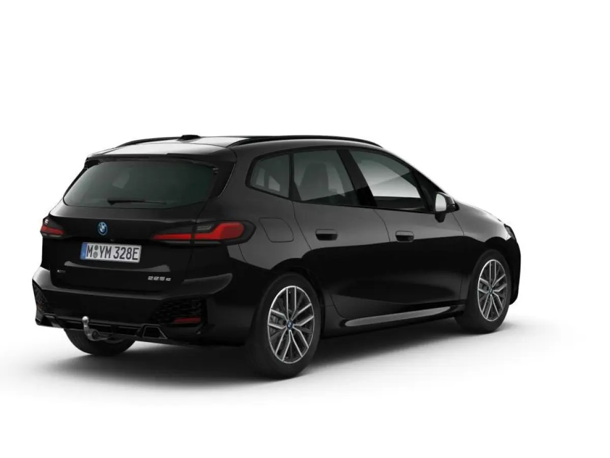 225e xDrive M Sportpakket | Driving Assistant | Innovation Pack | Travel Pack | Driving Assistant Plus | Comfort Pack | Trekhaak