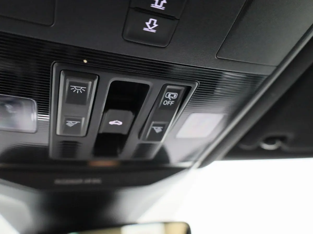 1.5 TSI R-Line Business 150PK | Orgineel Nederlands | Stoelverwarming | LED-Matrix verlichting | Achteruitrijcamera | Climatronic | Digitale Cockpit Pro | 19 Inch Velgen | Keyless | Dodehoek