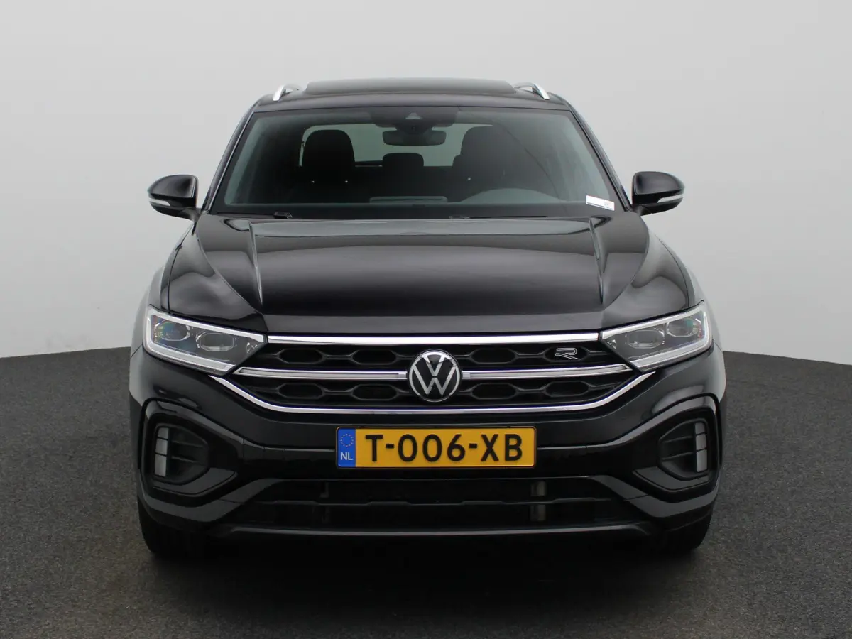 1.5 TSI R-Line Business 150PK | Orgineel Nederlands | Stoelverwarming | LED-Matrix verlichting | Achteruitrijcamera | Climatronic | Digitale Cockpit Pro | 19 Inch Velgen | Keyless | Dodehoek
