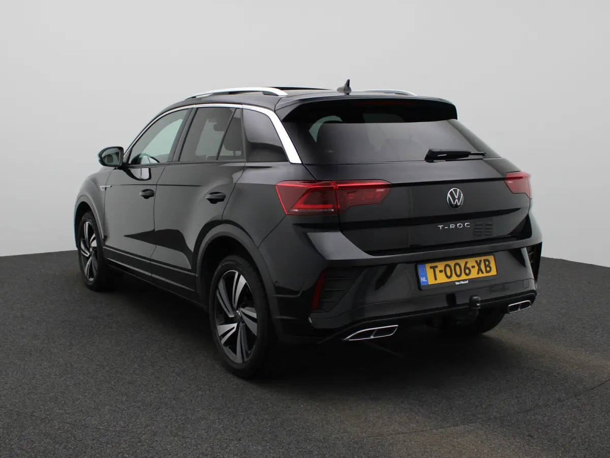 1.5 TSI R-Line Business 150PK | Orgineel Nederlands | Stoelverwarming | LED-Matrix verlichting | Achteruitrijcamera | Climatronic | Digitale Cockpit Pro | 19 Inch Velgen | Keyless | Dodehoek