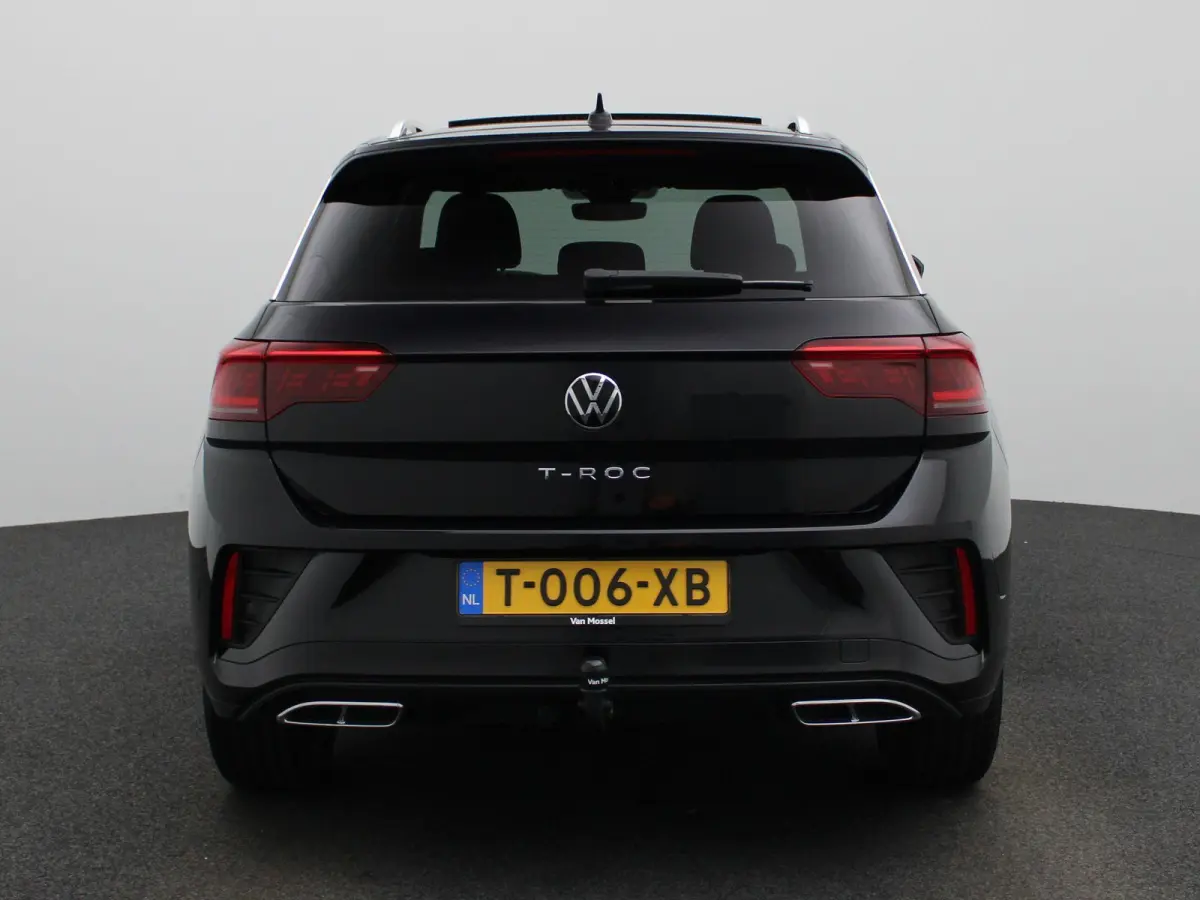 1.5 TSI R-Line Business 150PK | Orgineel Nederlands | Stoelverwarming | LED-Matrix verlichting | Achteruitrijcamera | Climatronic | Digitale Cockpit Pro | 19 Inch Velgen | Keyless | Dodehoek