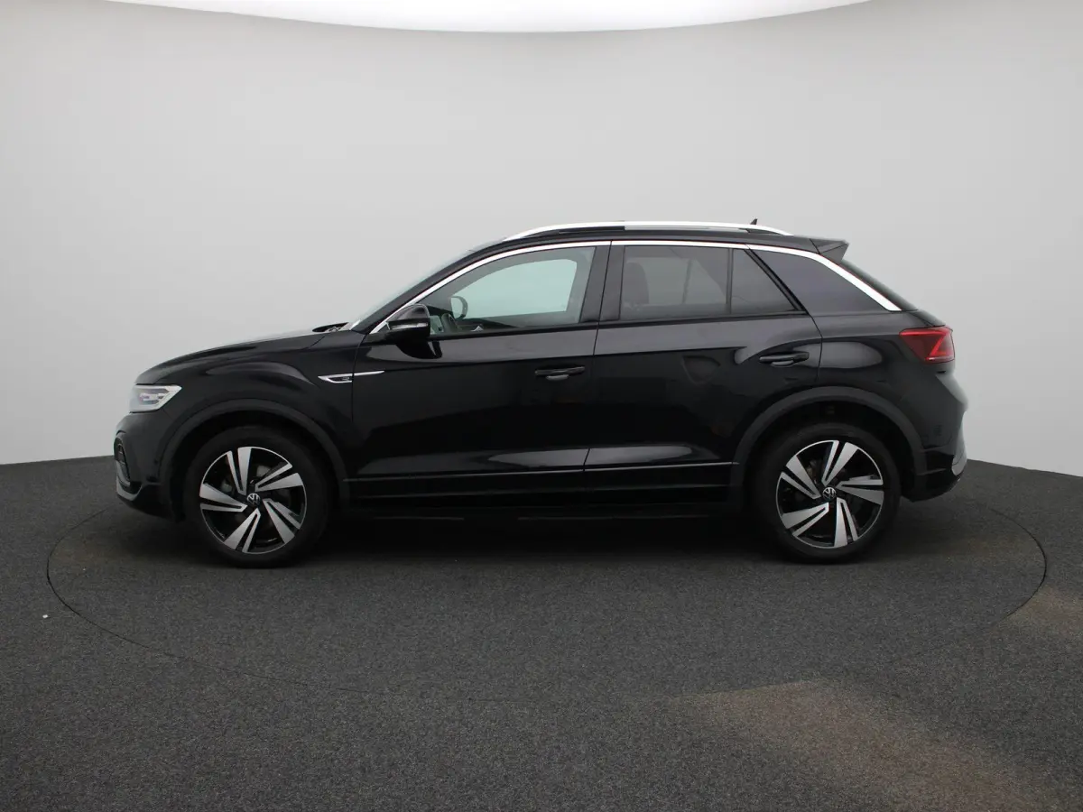 1.5 TSI R-Line Business 150PK | Orgineel Nederlands | Stoelverwarming | LED-Matrix verlichting | Achteruitrijcamera | Climatronic | Digitale Cockpit Pro | 19 Inch Velgen | Keyless | Dodehoek