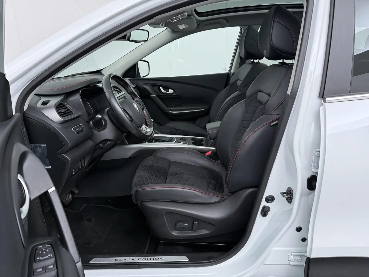 Enery TCe 160 EDV Black Edition | Automaat | Trekhaak | Panoramadak |