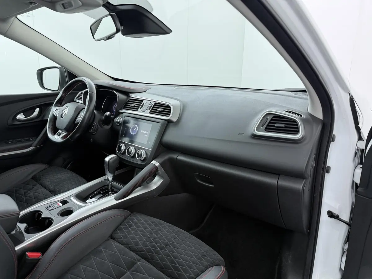 Enery TCe 160 EDV Black Edition | Automaat | Trekhaak | Panoramadak |