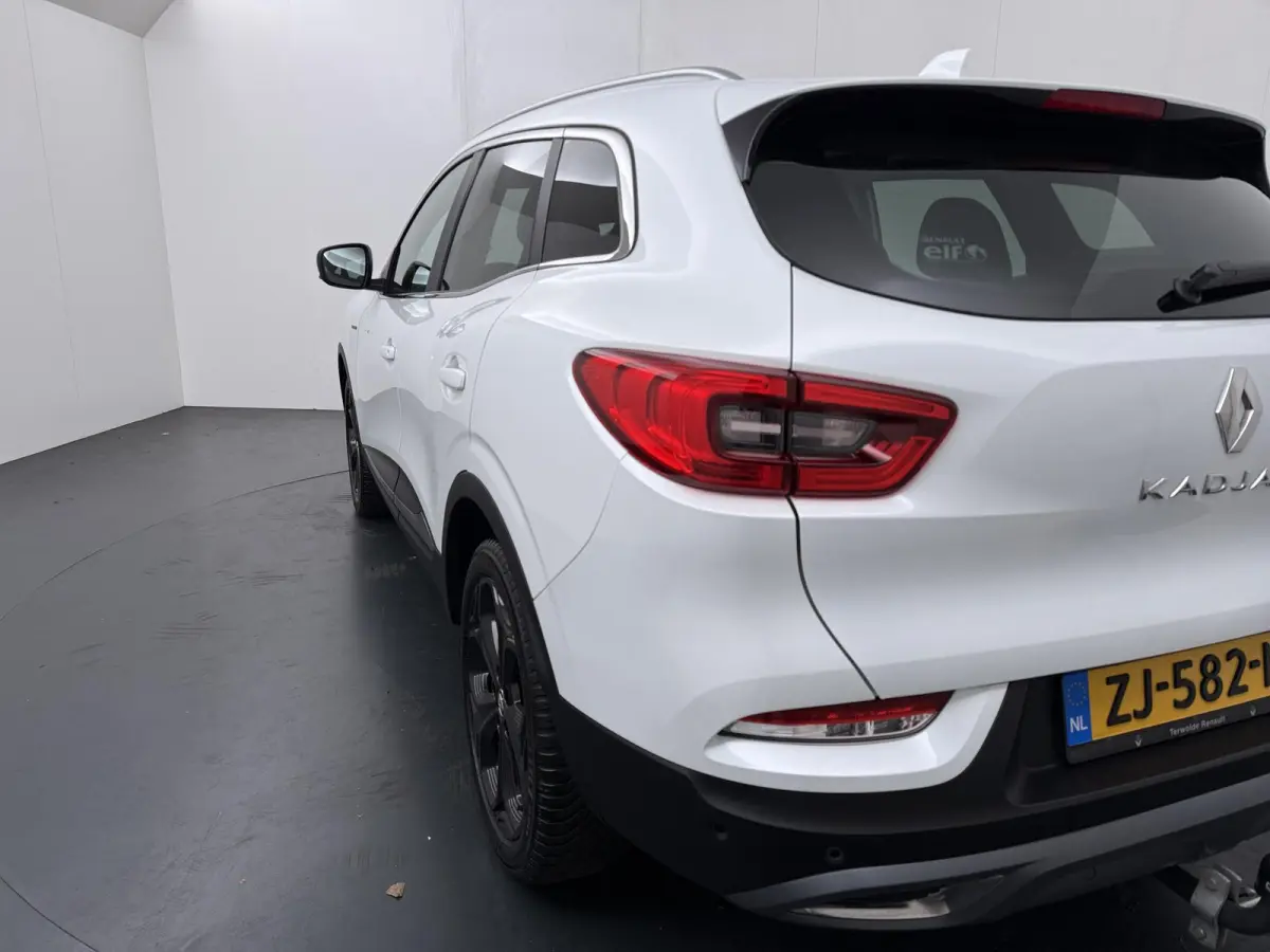Enery TCe 160 EDV Black Edition | Automaat | Trekhaak | Panoramadak |