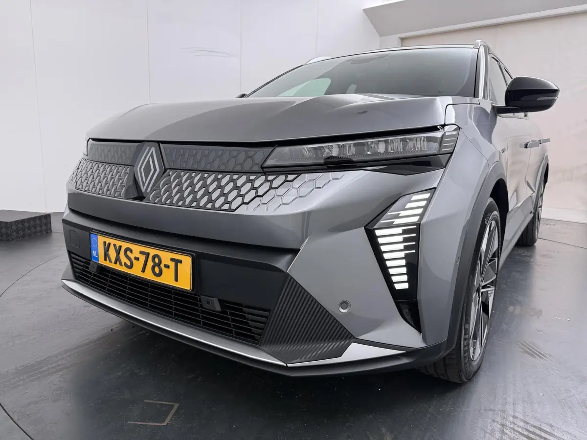 techno 220 pk long range | pack advanced driving assist |