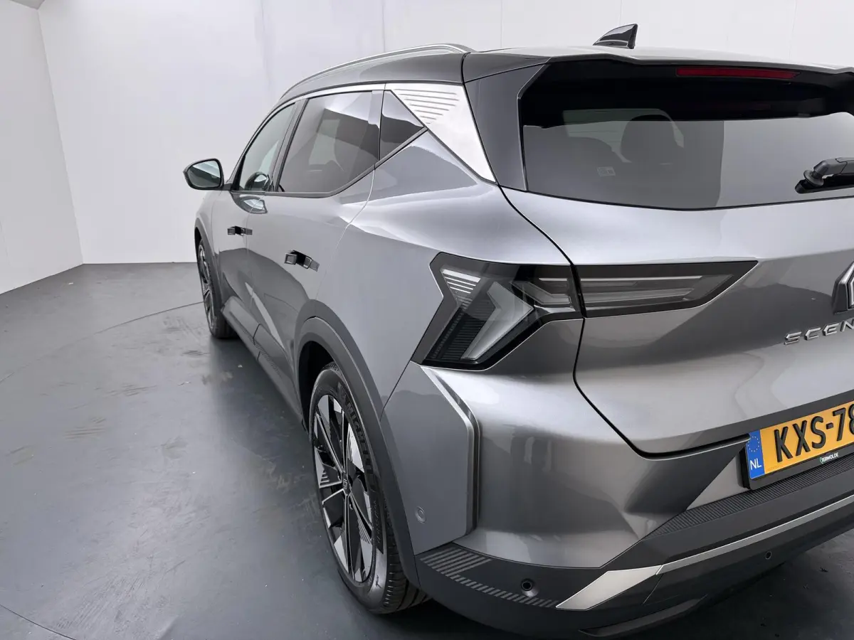 techno 220 pk long range | pack advanced driving assist |