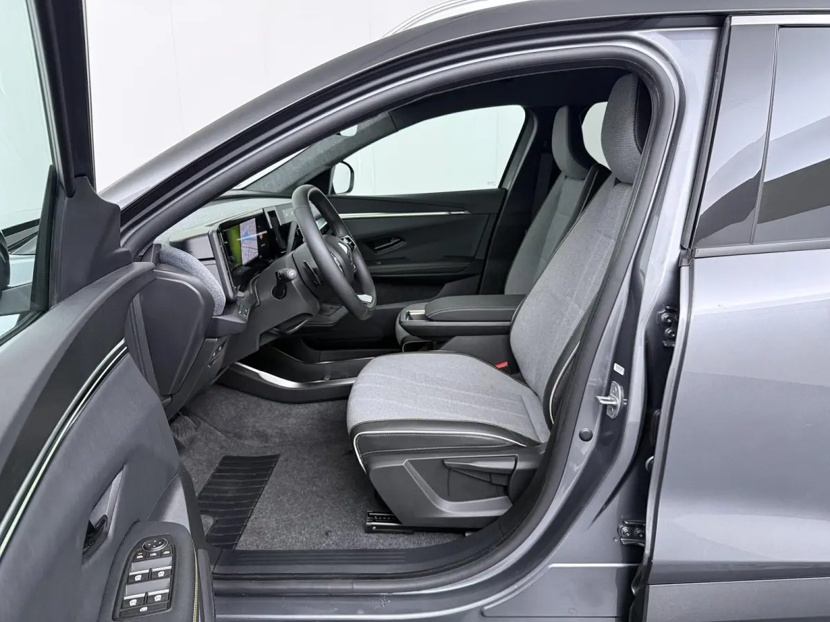 techno 220 pk long range | pack advanced driving assist |