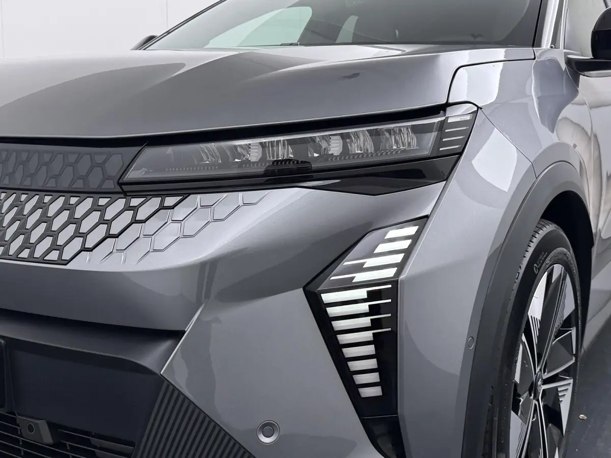 techno 220 pk long range | pack advanced driving assist |