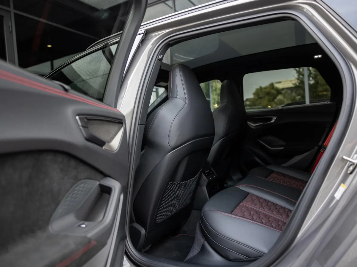 RS5 Avant RS 5 e-hybrid quattro | TREKHAAK | PANORAMADAK | BIJRIJDERSCHERM | MASSAGE | STOELVENTILATIE | STOELVERWARMING + ACHTER | RS SPORTSTOELEN | ALCANTARA | CARBON | HEAD UP | ADAPTIEVE