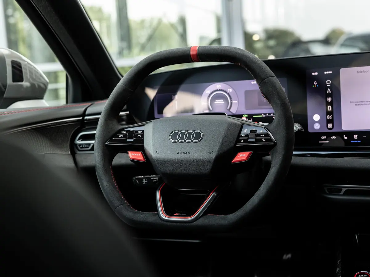 RS5 Avant RS 5 e-hybrid quattro | TREKHAAK | PANORAMADAK | BIJRIJDERSCHERM | MASSAGE | STOELVENTILATIE | STOELVERWARMING + ACHTER | RS SPORTSTOELEN | ALCANTARA | CARBON | HEAD UP | ADAPTIEVE
