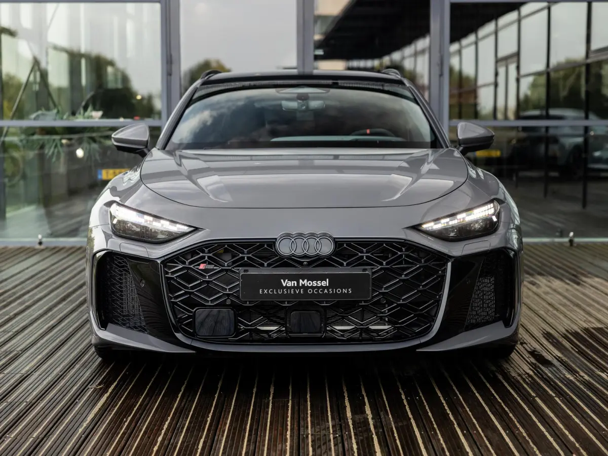 RS5 Avant RS 5 e-hybrid quattro | TREKHAAK | PANORAMADAK | BIJRIJDERSCHERM | MASSAGE | STOELVENTILATIE | STOELVERWARMING + ACHTER | RS SPORTSTOELEN | ALCANTARA | CARBON | HEAD UP | ADAPTIEVE