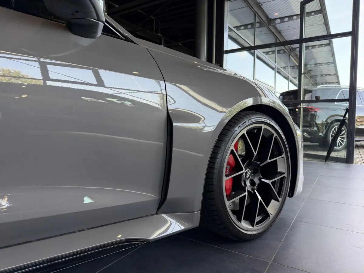 RS5 Avant | TREKHAAK | PANORAMADAK | BIJRIJDERSCHERM | MASSAGE | STOELVENTILATIE | STOELVERWARMING + ACHTER | RS SPORTSTOELEN | ALCANTARA | CARBON | HEAD UP | ADAPTIEVE CRUISE | AMBIENT LIGH