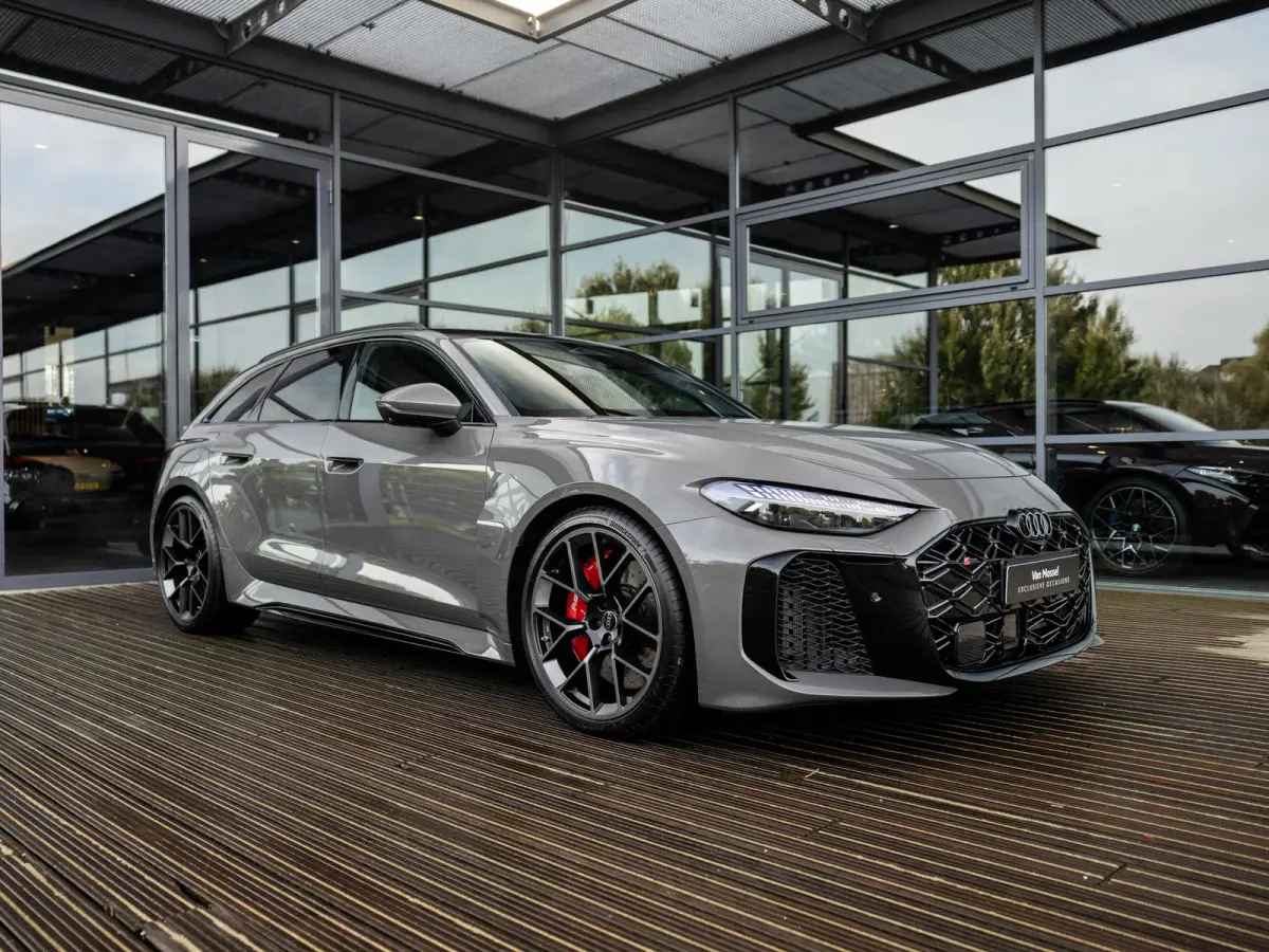 RS5 Avant RS 5 e-hybrid quattro | TREKHAAK | PANORAMADAK | BIJRIJDERSCHERM | MASSAGE | STOELVENTILATIE | STOELVERWARMING + ACHTER | RS SPORTSTOELEN | ALCANTARA | CARBON | HEAD UP | ADAPTIEVE