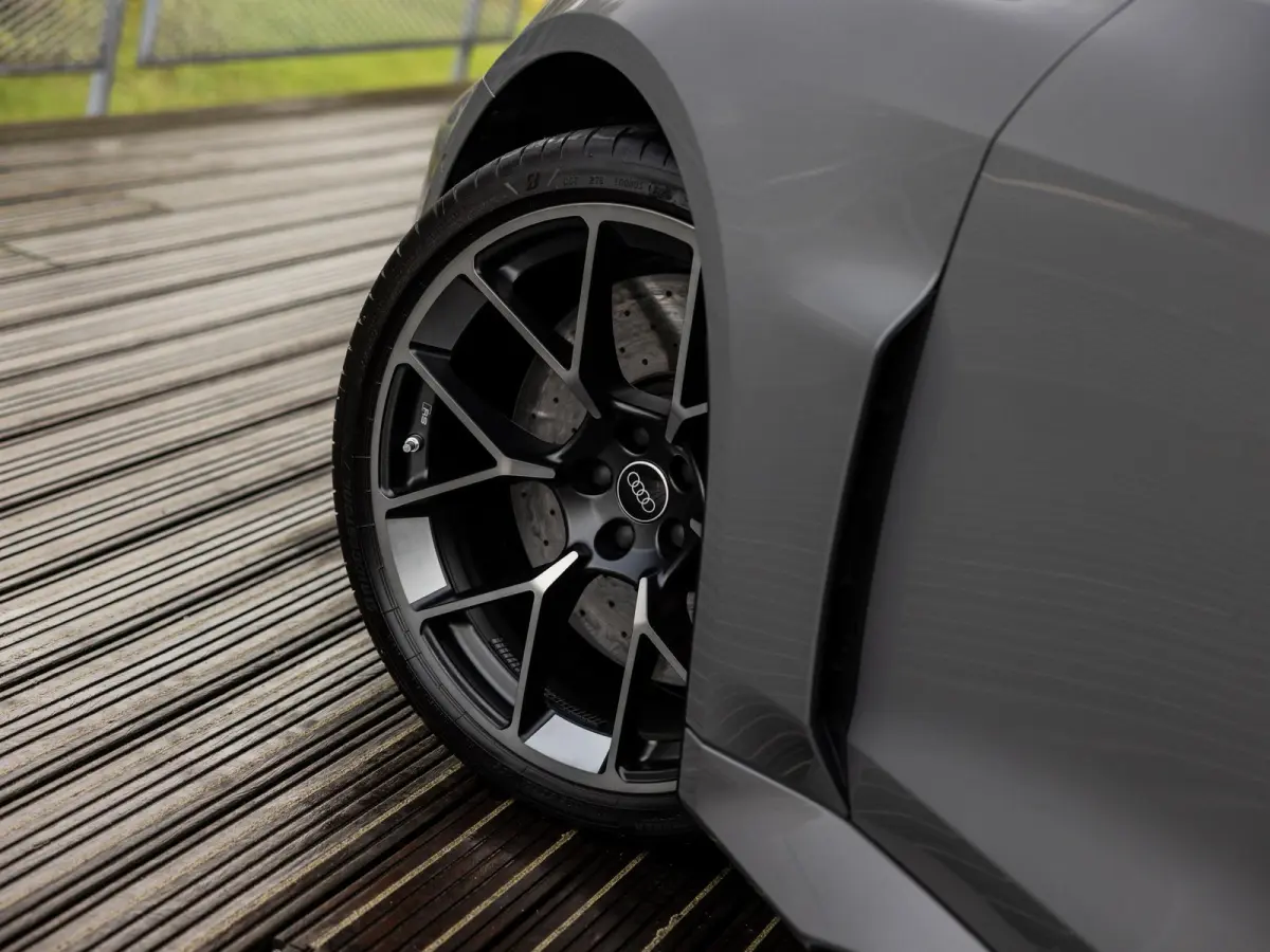 RS5 Avant RS 5 e-hybrid quattro | TREKHAAK | PANORAMADAK | BIJRIJDERSCHERM | MASSAGE | STOELVENTILATIE | STOELVERWARMING + ACHTER | RS SPORTSTOELEN | ALCANTARA | CARBON | HEAD UP | ADAPTIEVE