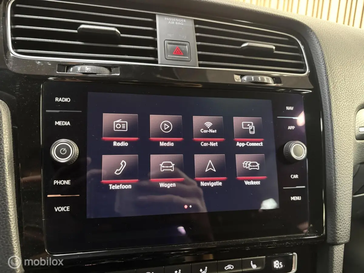 2.0 GTI Performance|Akrapovic|ACC|Carplay|