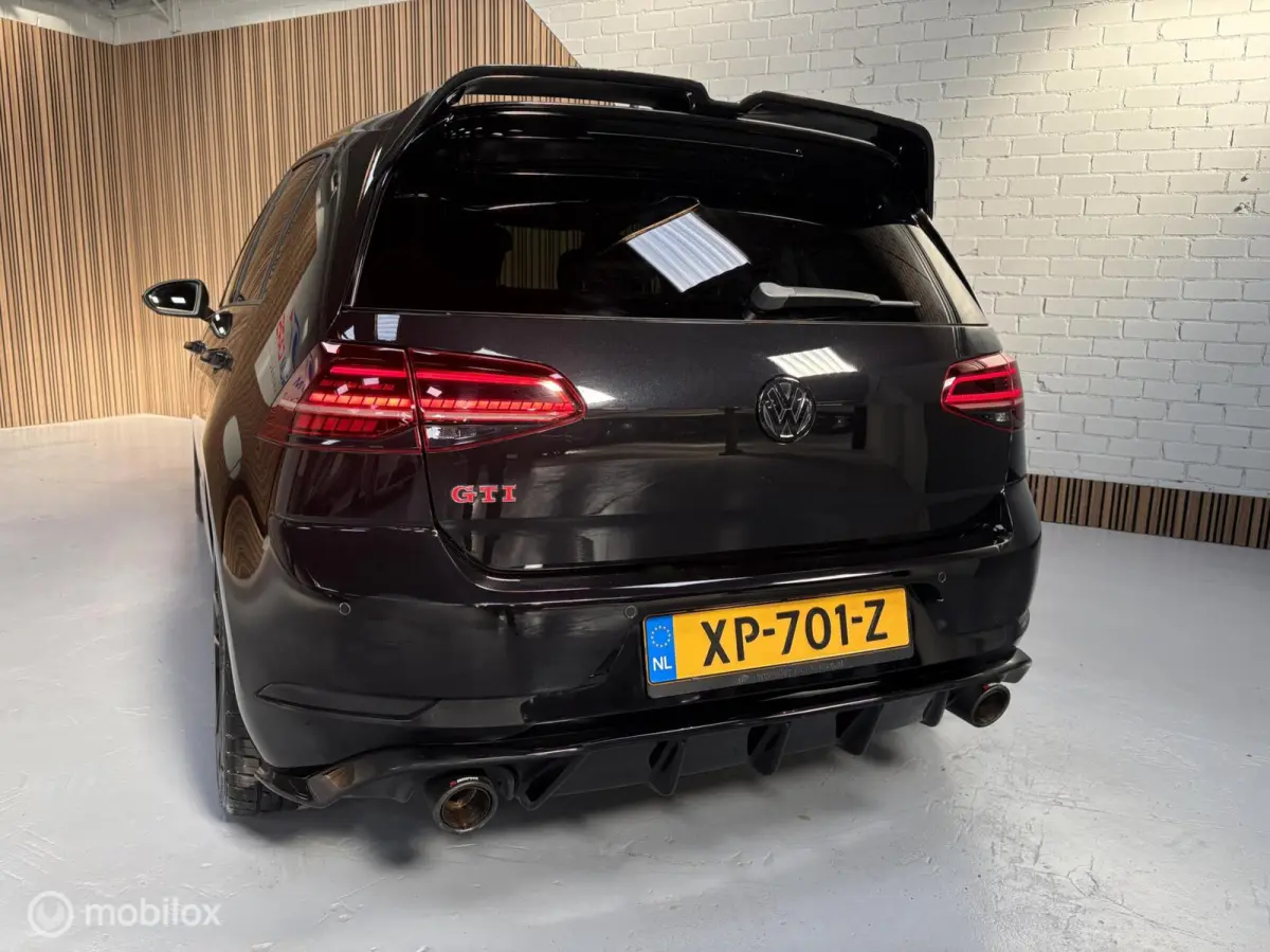 2.0 GTI Performance|Akrapovic|ACC|Carplay|