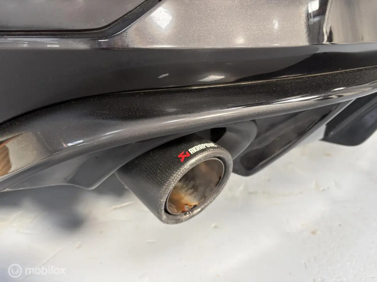 2.0 GTI Performance|Akrapovic|ACC|Carplay|