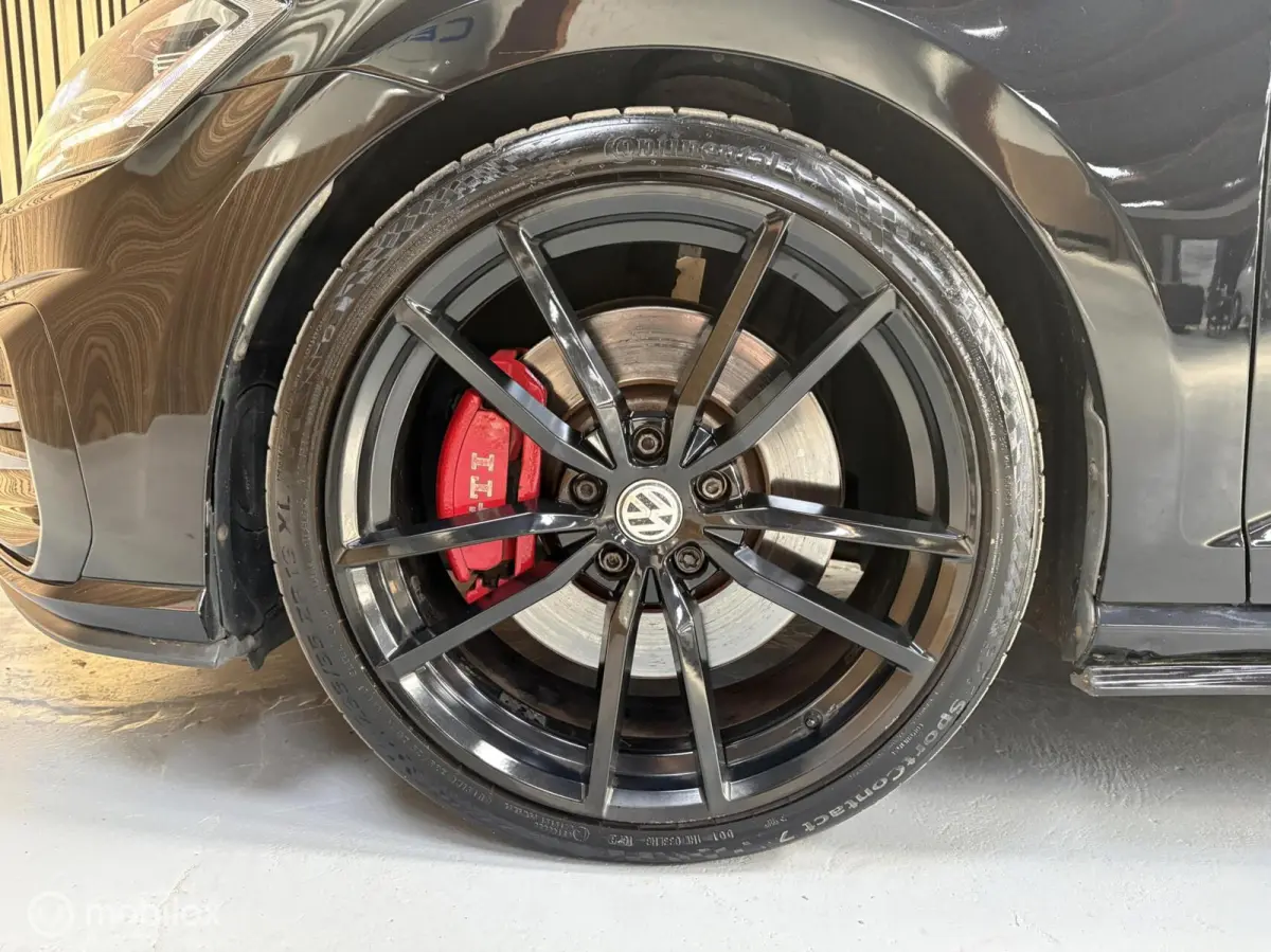 2.0 GTI Performance|Akrapovic|ACC|Carplay|
