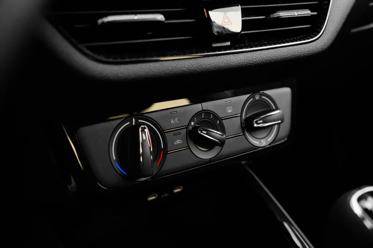 1.0 TSI Selection | Cruise control met speedlimiter | Driver Activity Assistant, vermoeidheid waarschuwingssysteem | ESC (Elektronische Stabiliteits Controle)