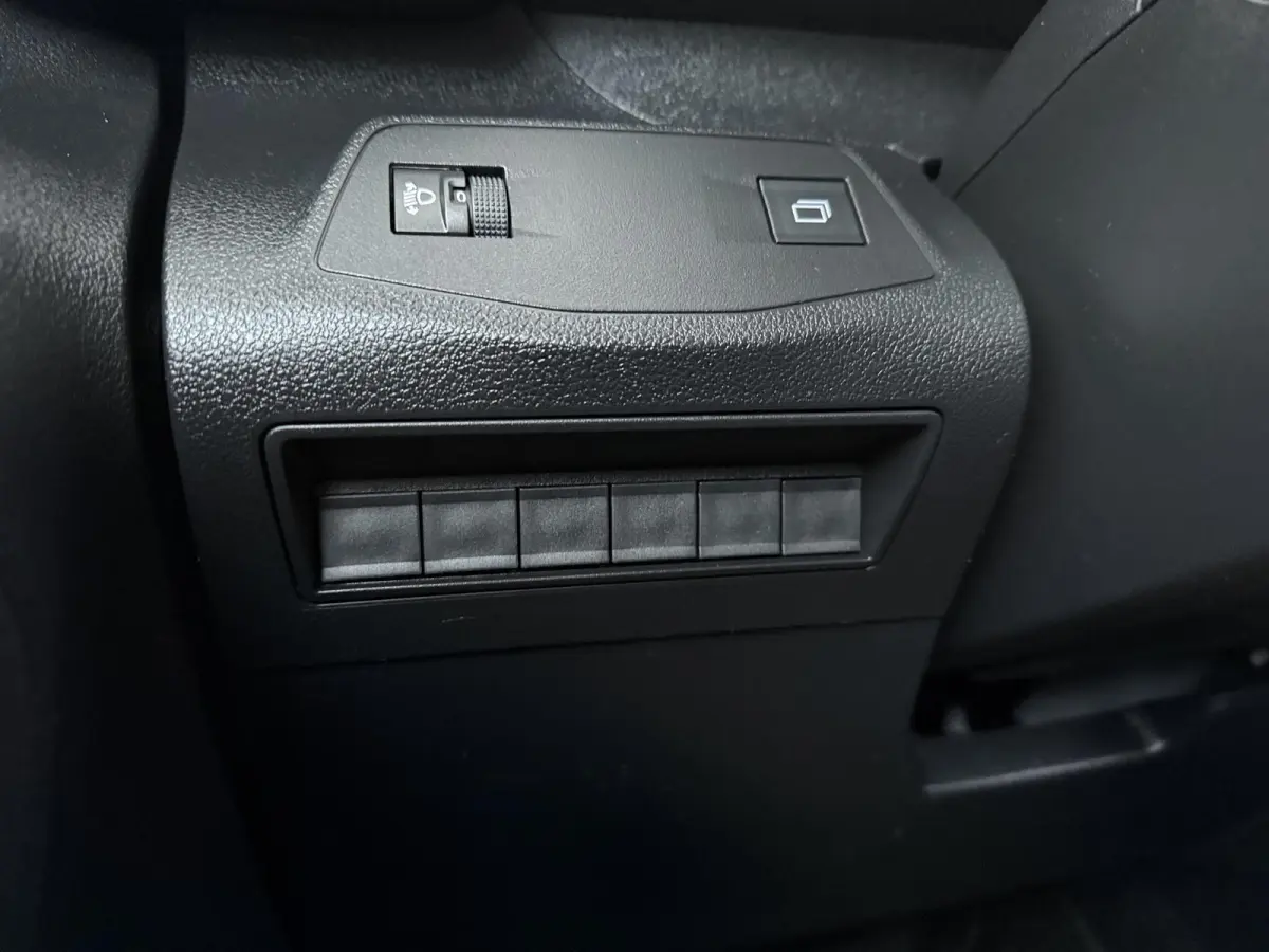 1.5 BlueHDi 130 S&S L1 | Pack Comfort Connect | Pack Look | Lichtmetalen velgen | 3-persoons |