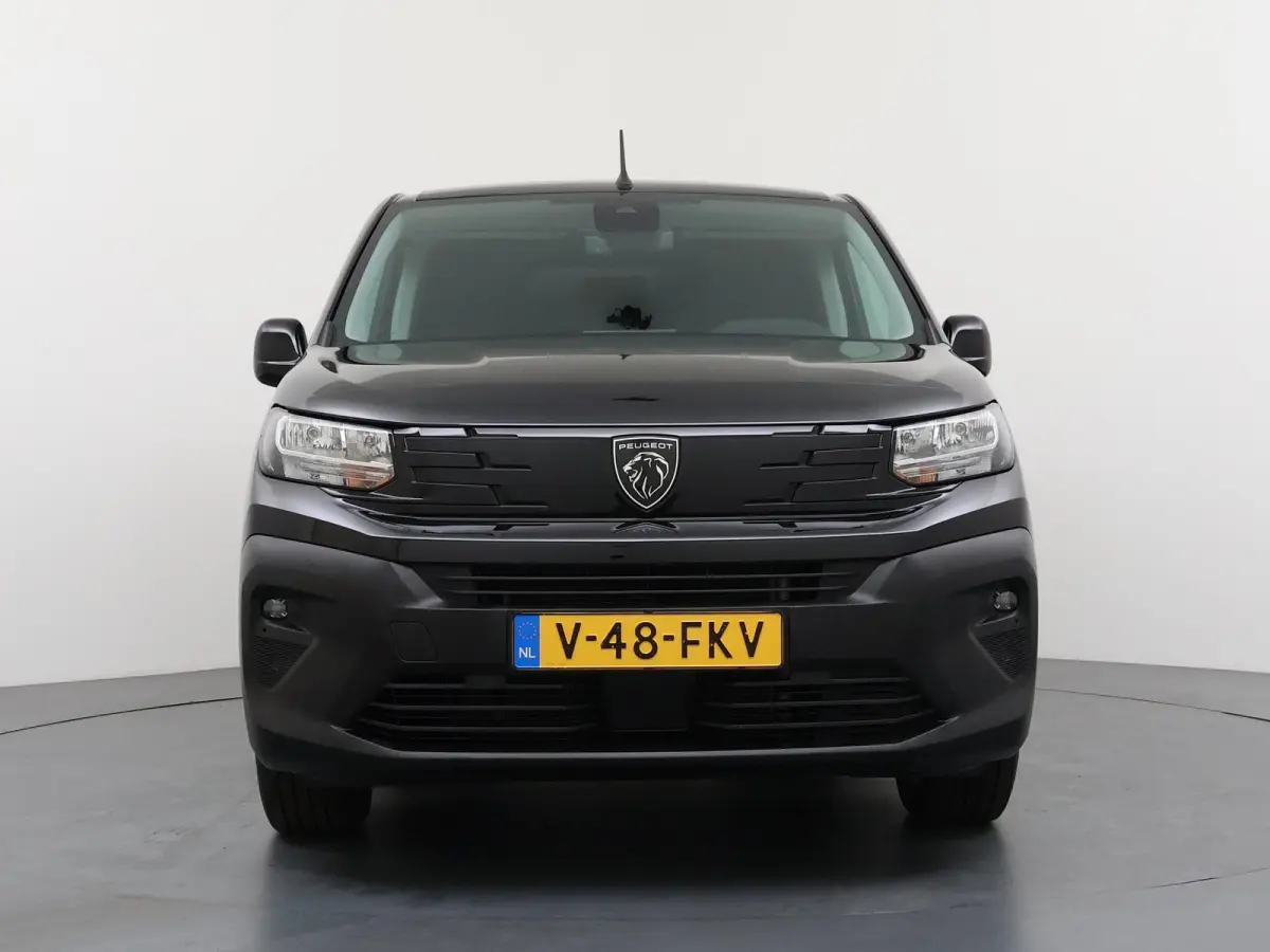1.5 BlueHDi 130 S&S L1 | Pack Comfort Connect | Pack Look | Lichtmetalen velgen | 3-persoons |