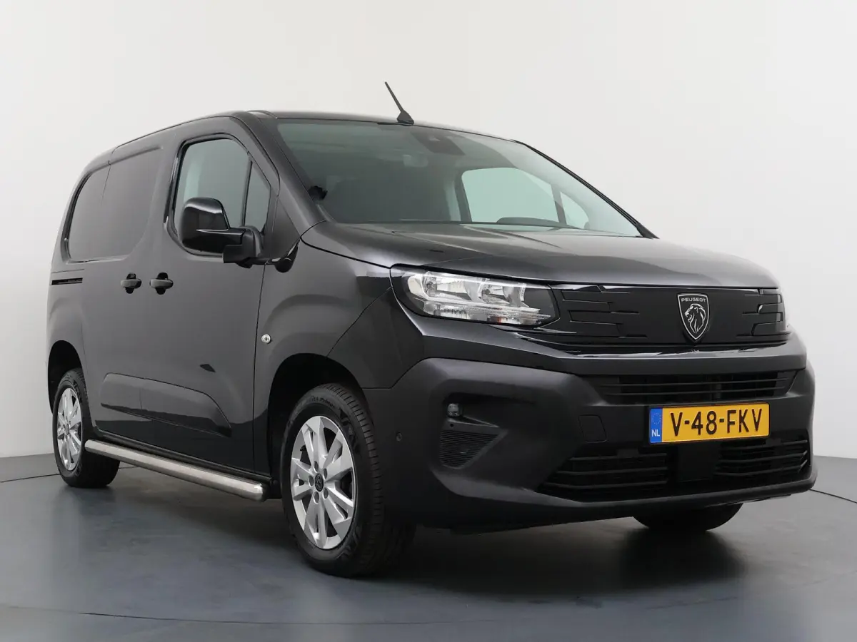 1.5 BlueHDi 130 S&S L1 | Pack Comfort Connect | Pack Look | Lichtmetalen velgen | 3-persoons |