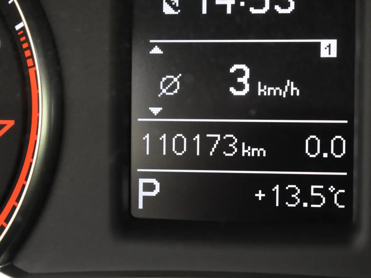 1.0 TFSI Advance Sport 95pk AUTO S-line int&exterieur | Navigatie | Cruise control | Privacy glass | Bi-xenon koplampen | Airco | Half leder/stof bekleding | 17"LMV