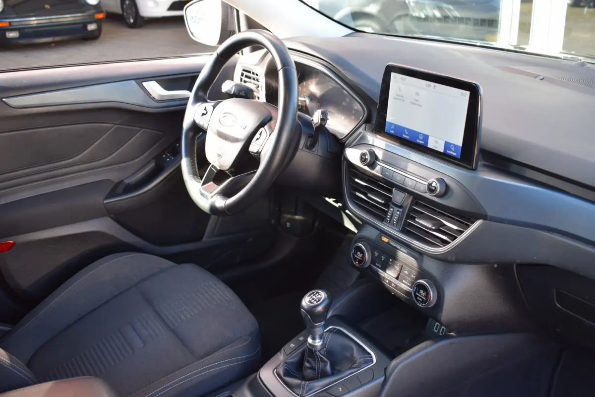 1.0 EcoBoost Hybrid Active Business