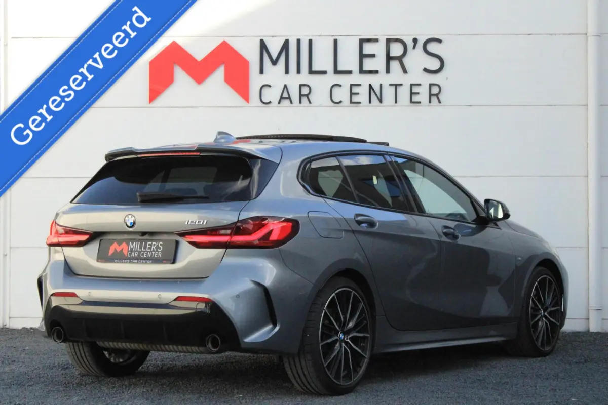 120i High Executive M Sport Pano Cam Kuipstoelen