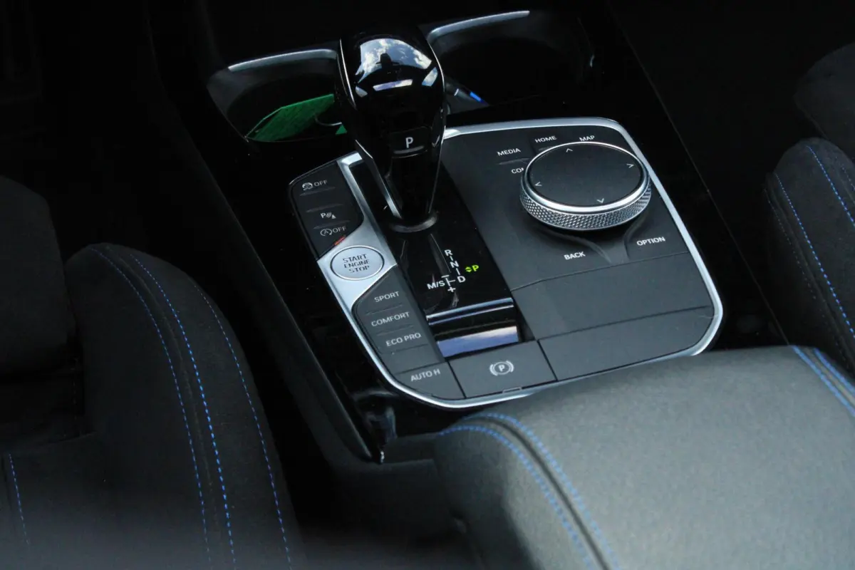 120i High Executive M Sport Pano Cam Kuipstoelen