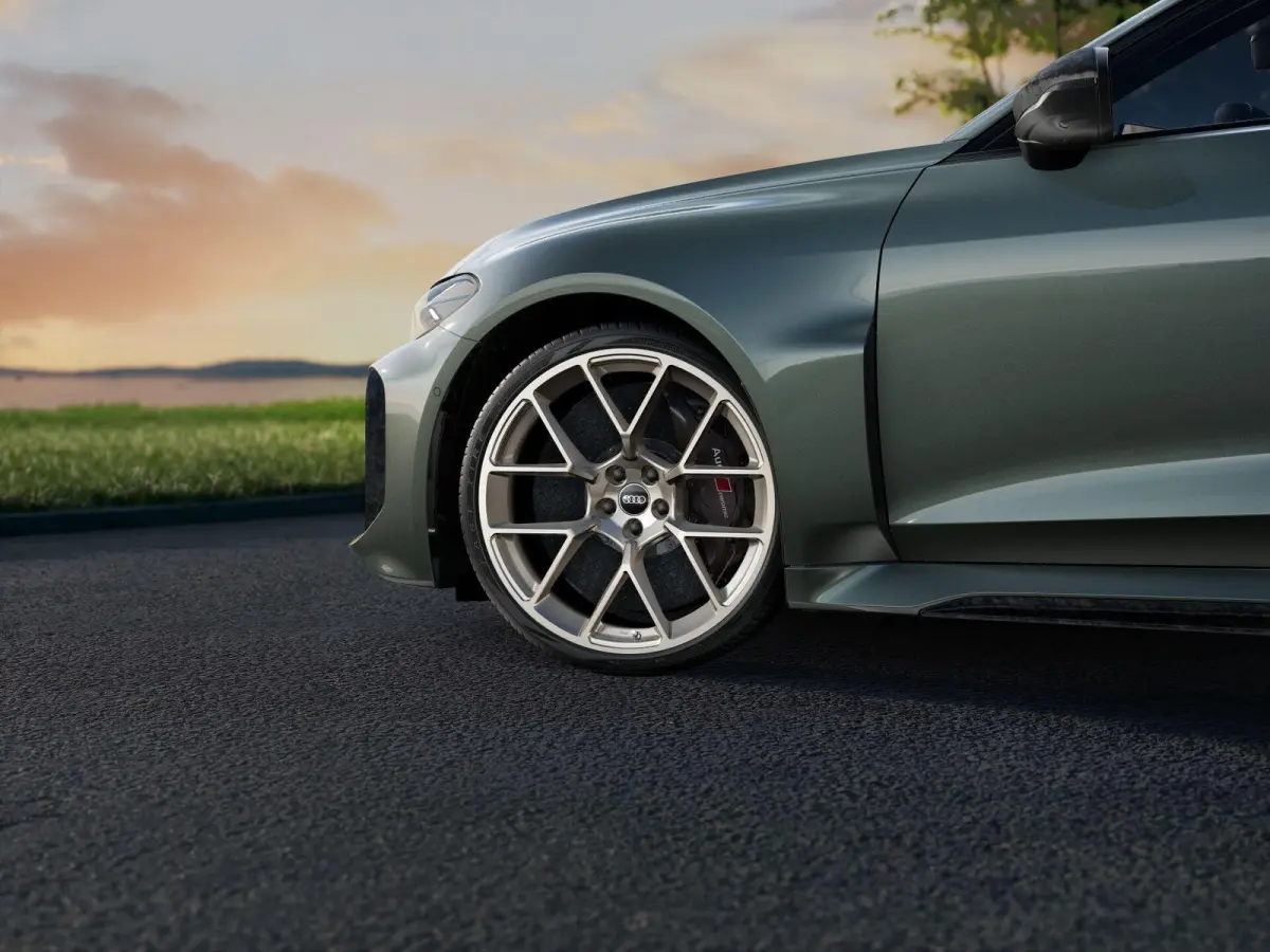 RS 5 Avant e-hybrid 640pk quattro | Sportpakket | Keramische Remmen - Bronskleurige Remzadels