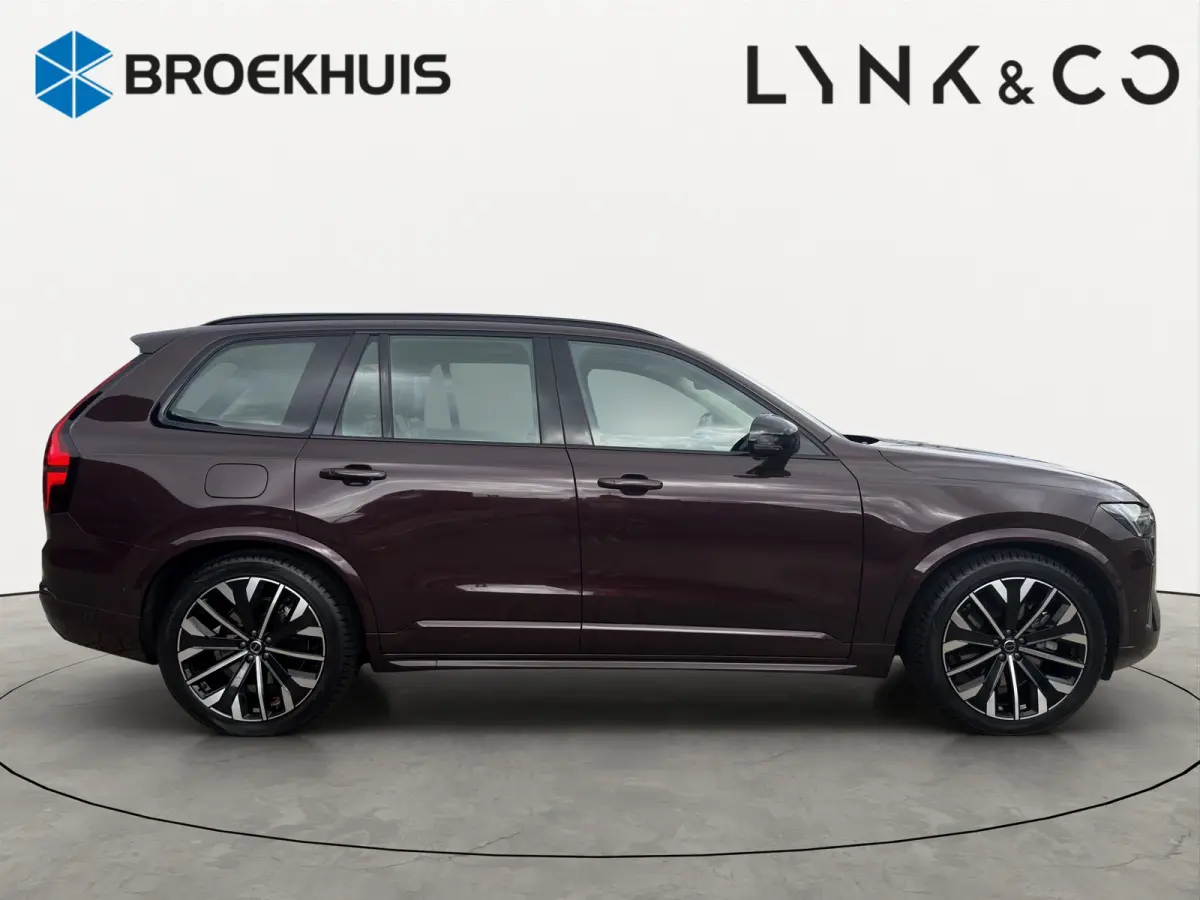 T8 Plug-in hybrid AWD Ultra Dark | Trekhaak | Luchtvering | Massage + Ventilatie | Audio High End | Gelaagde ruiten |