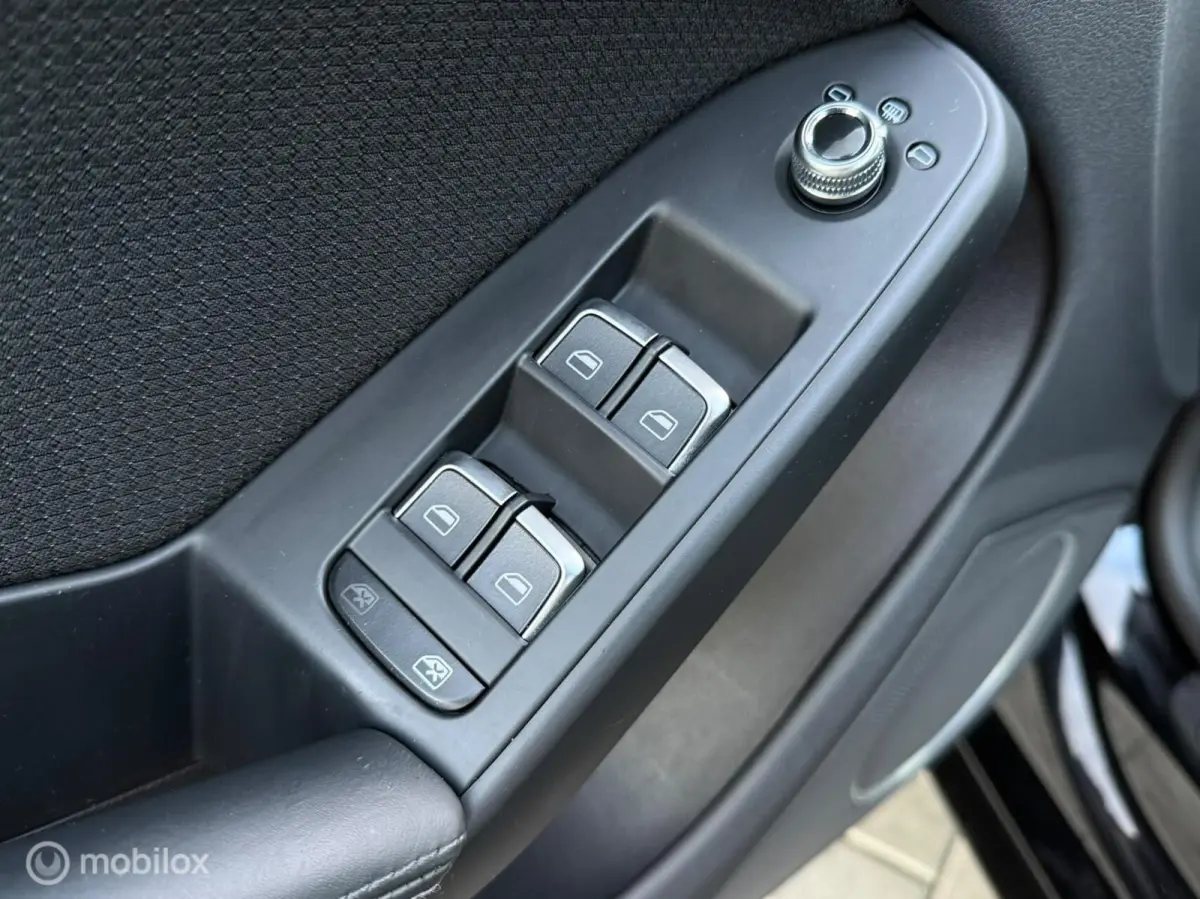 1.8TFSI 2016 | 3x S-Line | Half leder | Trekhaak afneembaar | Stoelverwarming voor en achter | Adaptief cruise | Isofix |