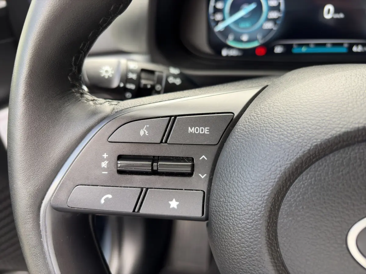 1.0 T-GDI 100pk Premium | Carplay | Climate control | Cruise control | Stoel/stuurverwarming | Camera | Parkeersensoren | DAB | Premium Audio | Lichtmetalen velgen | Navigatie