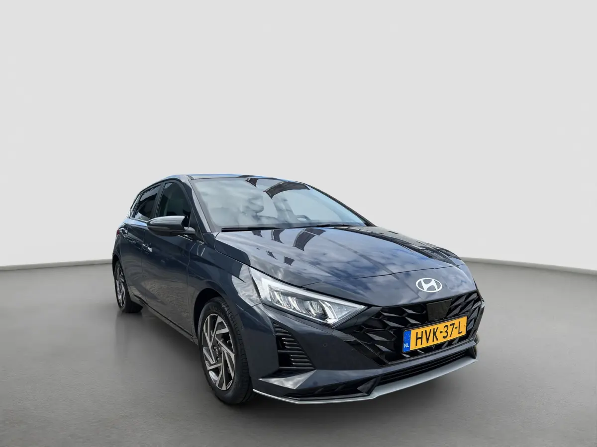 1.0 T-GDI 100pk Premium | Carplay | Climate control | Cruise control | Stoel/stuurverwarming | Camera | Parkeersensoren | DAB | Premium Audio | Lichtmetalen velgen | Navigatie