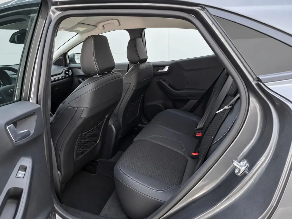 1.0 EcoBoost Titanium X | Apple Carplay/Android | Cruise control | Parkeersensor | Regensensor
