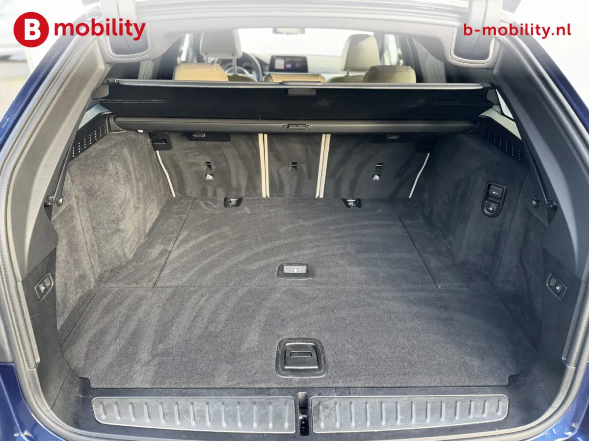 530i High Executive M-Sport 'Mediterran Blau' Trekhaak 2.000kg | Head-Up | Harman Kardon | Driving Assist. | DAB