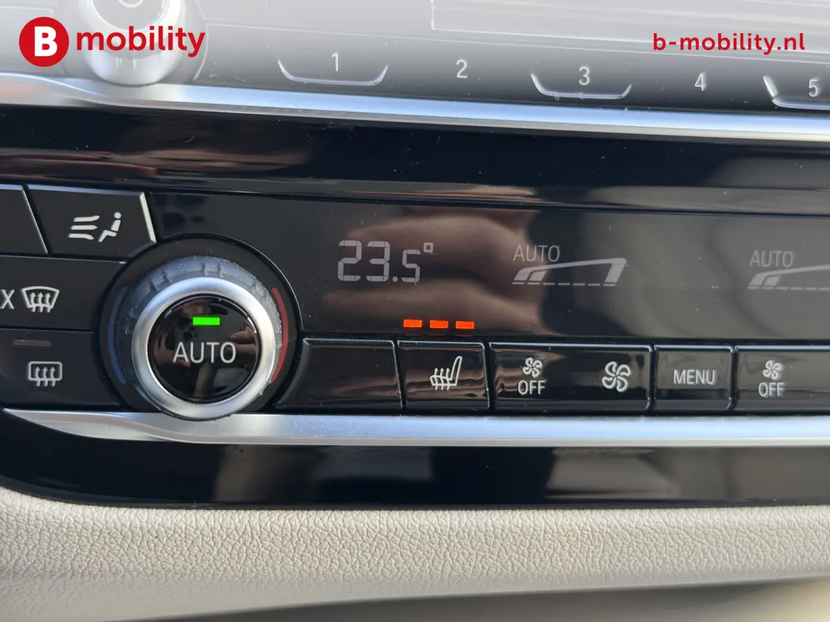 530i High Executive M-Sport 'Mediterran Blau' Trekhaak 2.000kg | Head-Up | Harman Kardon | Driving Assist. | DAB