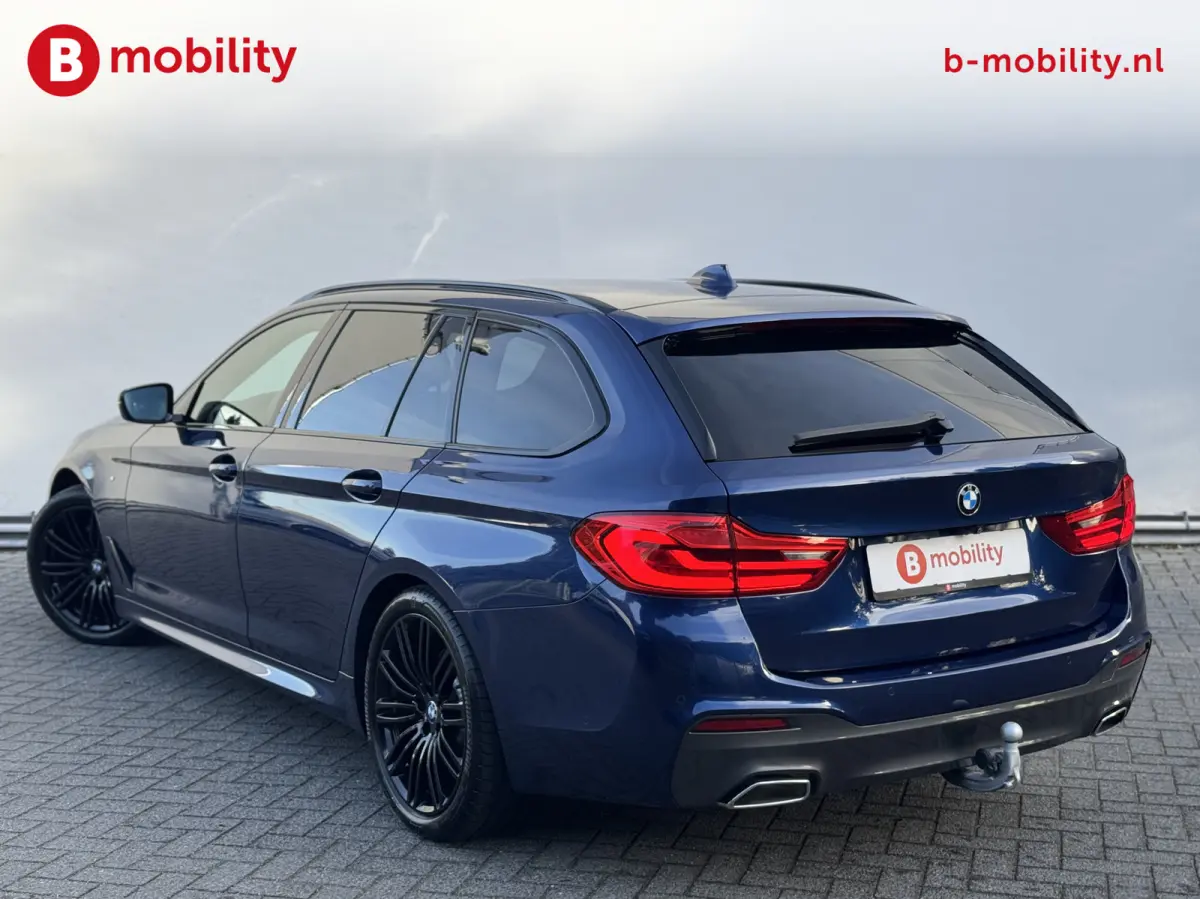 530i High Executive M-Sport 'Mediterran Blau' Trekhaak 2.000kg | Head-Up | Harman Kardon | Driving Assist. | DAB