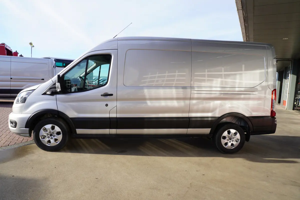 350L 2.0 TDCI 165PK L3H2 Limited Automaat nr.V106 | Airco | Adap. Cruise | 360 Camera