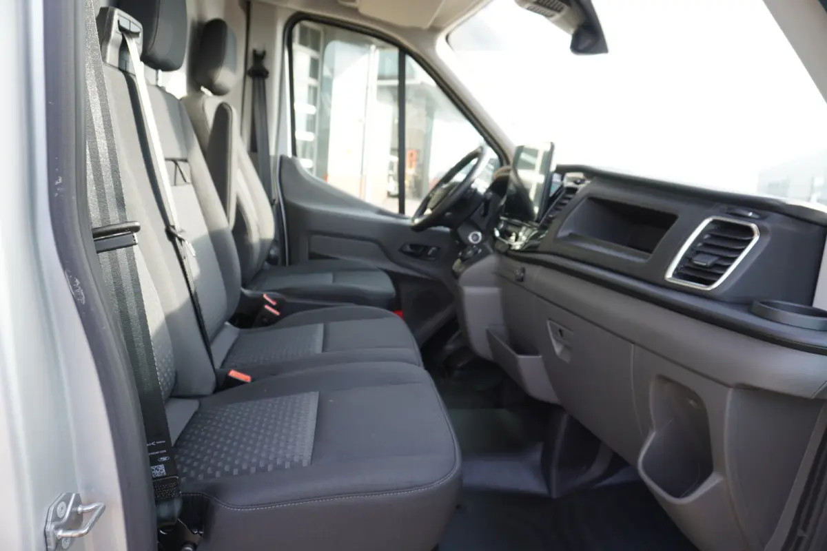 350L 2.0 TDCI 165PK L3H2 Limited Automaat nr.V106 | Airco | Adap. Cruise | 360 Camera