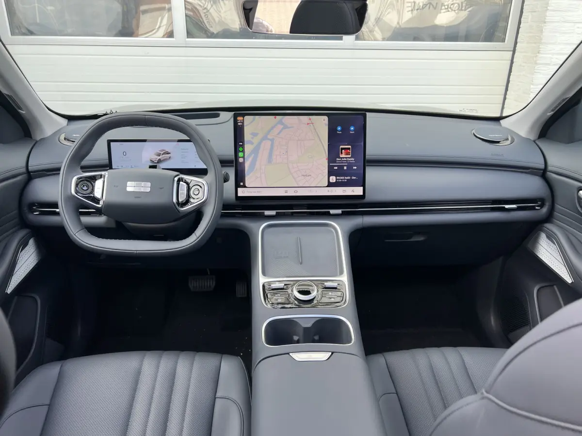 1.5 Max+ PHEV | Long Range | 8 jaar garantie | Geely Specialist | Pano