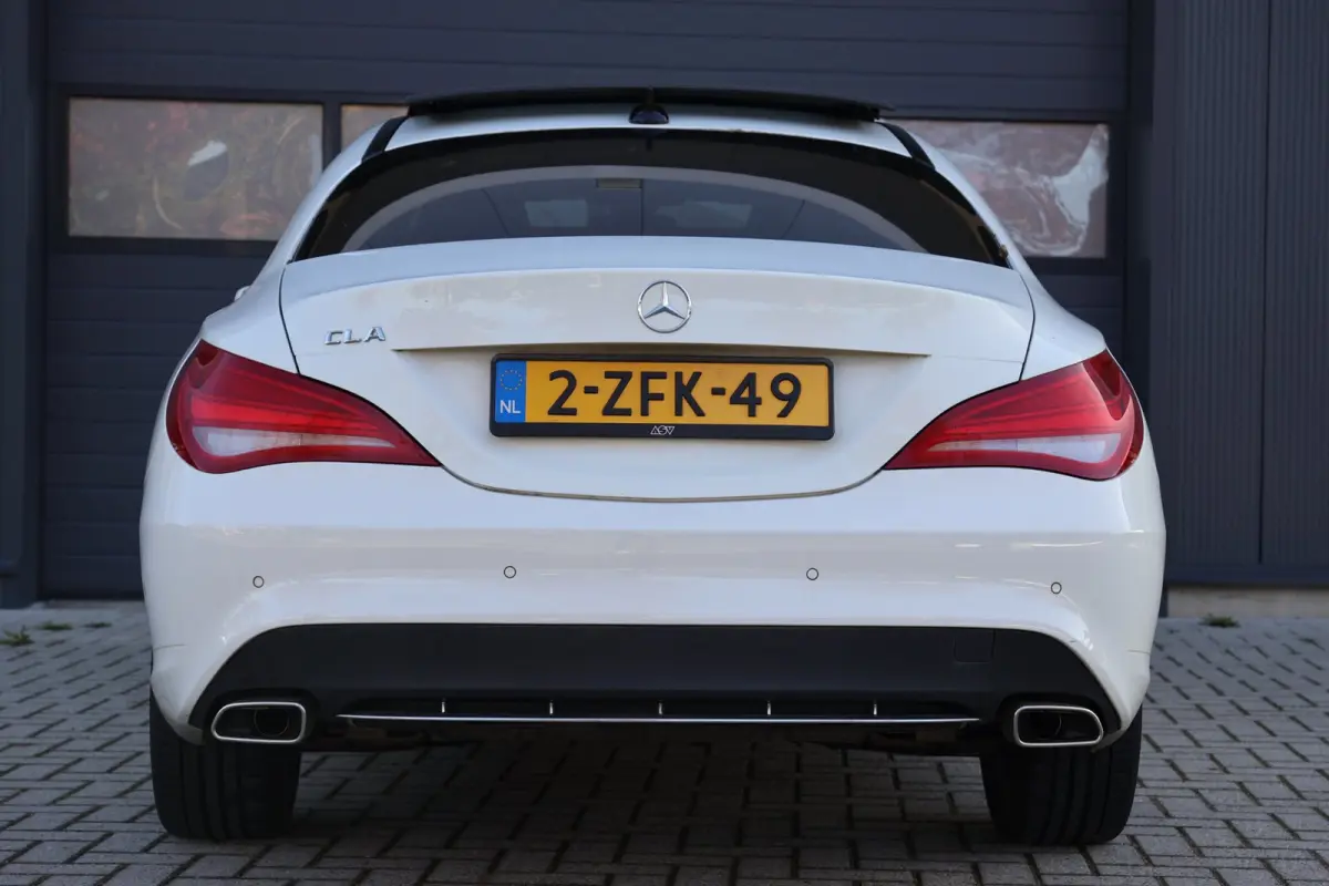 180 Ambition | panoramadak | elek. / memory best. stoel | xenon | ledverlichting | leder | 1e eigenaar