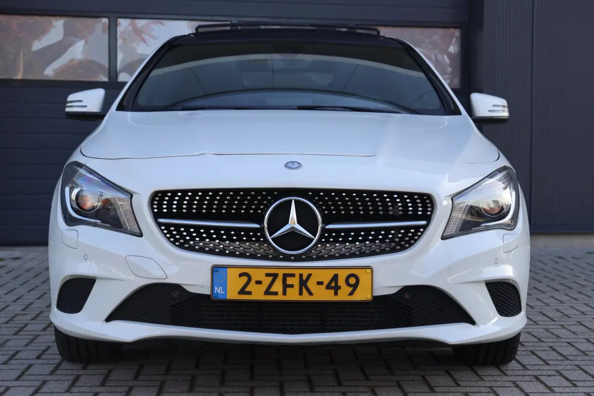 180 Ambition | panoramadak | elek. / memory best. stoel | xenon | ledverlichting | leder | 1e eigenaar