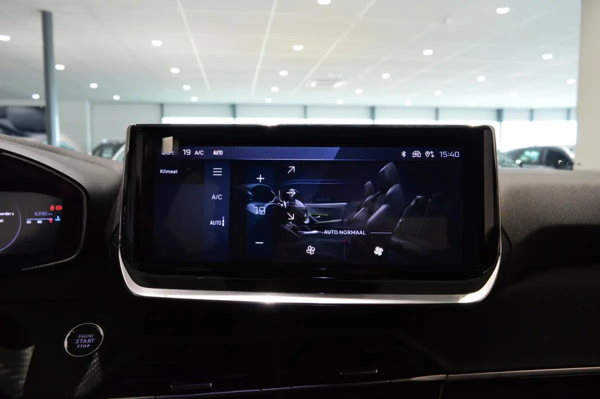100 Allure | Navigatie | Climate control | Apple Carplay/Android Auto