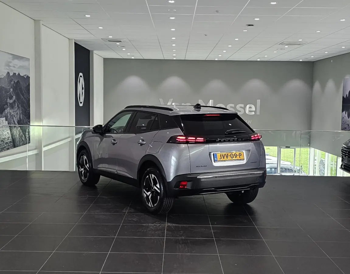 100 Allure | Navigatie | Climate control | Apple Carplay/Android Auto